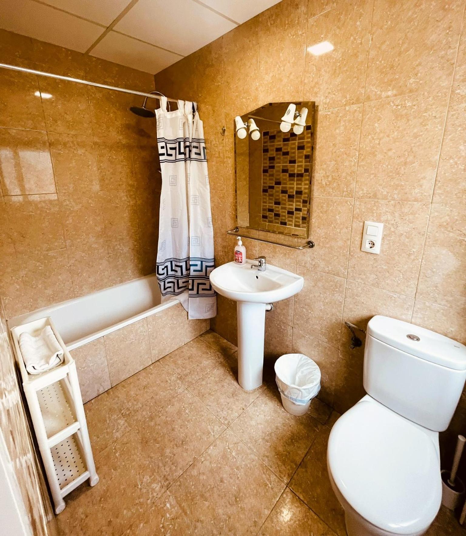 Hotel Colibri Calella Zimmer foto